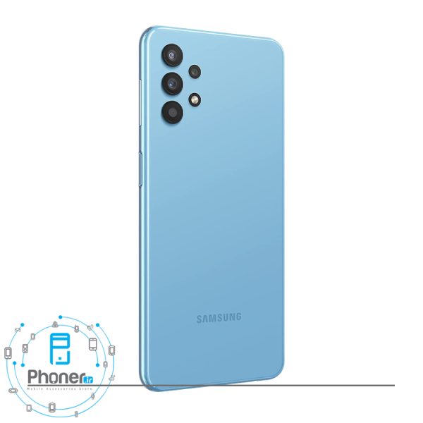 نمای کناری قاب پشتی گوشی موبایل Samsung Galaxy M32 5G در رنگ آبی